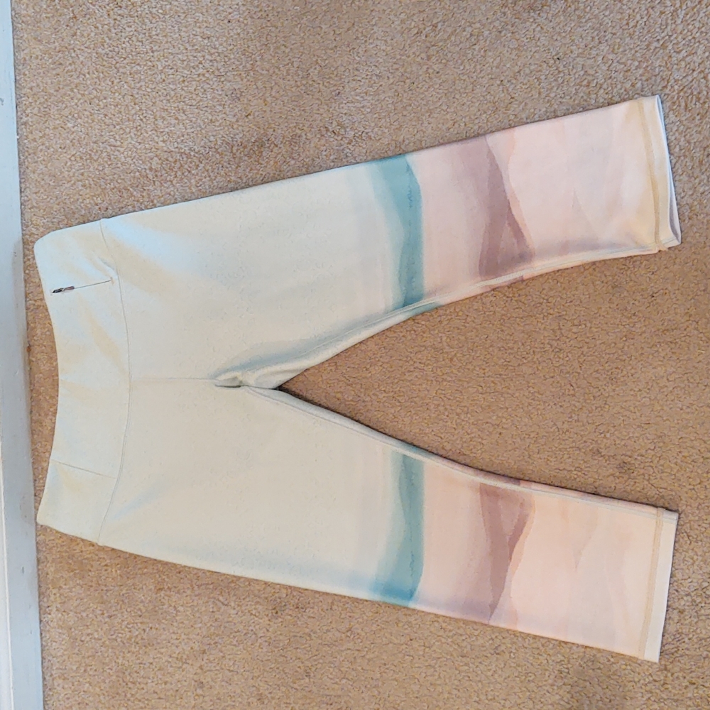 Carrie Underwood Calia yoga pant